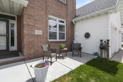 Exterior - 4240 N Wedgewood Dr, Appleton, WI 54911 photo 2 of 8