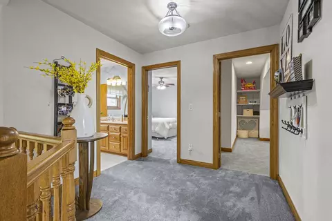 Entry Way - 4240 N Wedgewood Dr, Appleton, WI 54911 photo 6 of 9