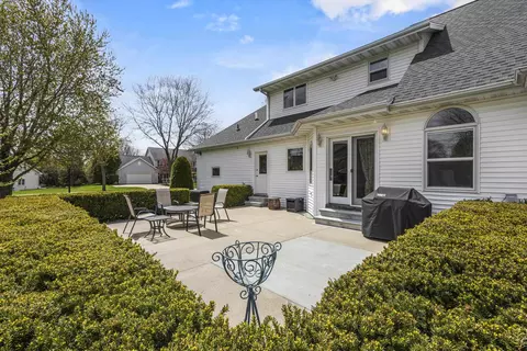 Exterior - 4240 N Wedgewood Dr, Appleton, WI 54911 photo 8 of 8