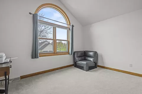 Bedroom - 4240 N Wedgewood Dr, Appleton, WI 54911 photo 5 of 6