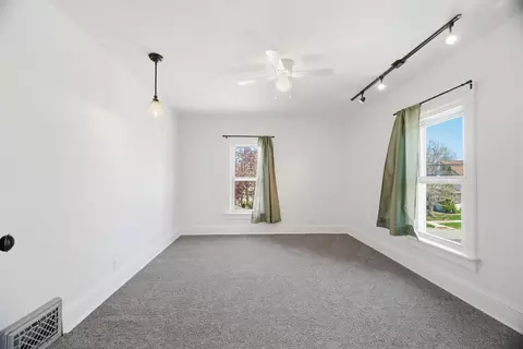 Bedroom - 123 E Harrison St, Appleton, WI 54915 photo 2 of 4