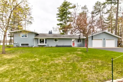 n467 East Fairland Circle, Menominee, MI 49858
