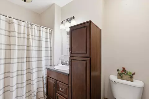 Bath - 1011 N Fair St, Appleton, WI 54911 photo 1 of 3