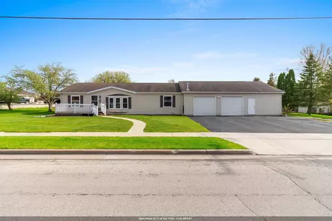 111 E National Ave, Brillion, WI 54110