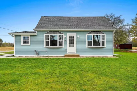 155 S Park Ave, Coleman, WI 54112