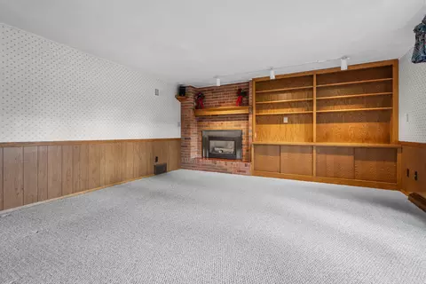 Living - 1742 N Douglas St, Appleton, WI 54914 photo 5 of 8