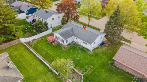 View/Area - 1742 N Douglas St, Appleton, WI 54914 photo 1 of 4