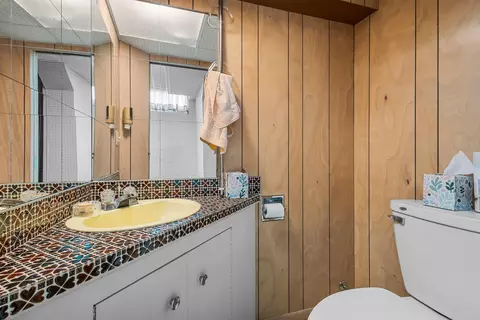Bath - 1742 N Douglas St, Appleton, WI 54914 photo 4 of 4
