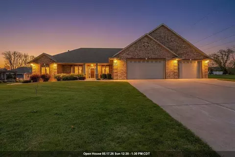 334 Whispering Creek Ct, Green Bay, WI 54303