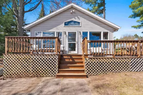 13763 Lake Shore Ln, Mountain, WI 54149