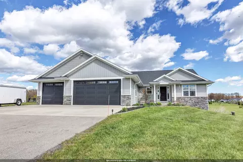 392 Song Bird Cir, Sobieski, WI 54171