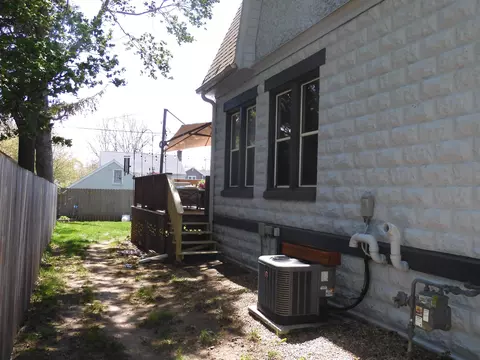 Exterior - 809 E Hancock St, Appleton, WI 54911 photo 4 of 5
