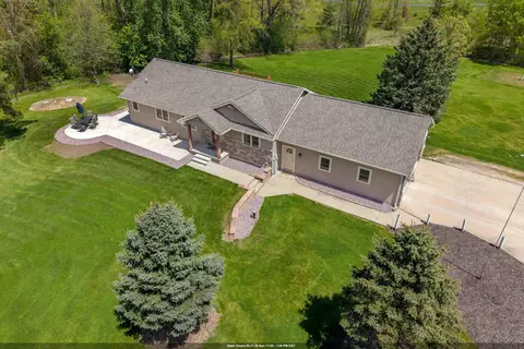 3102 Heise Rd, Omro, WI 54963