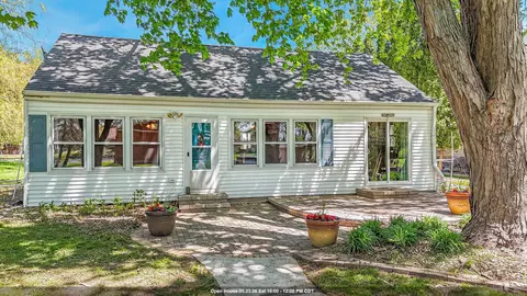 7761 Boom Bay Heights Rd, Larsen, WI 54947