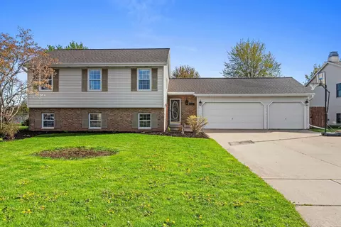 2124 Kensington Ln, Green Bay, WI 54311