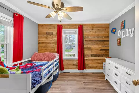 Bedroom - 2425 Barbara Ave, Appleton, WI 54915 photo 3 of 8