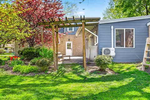 Exterior - 2425 Barbara Ave, Appleton, WI 54915 photo 6 of 17