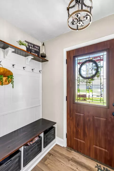 Entry Way - 2425 Barbara Ave, Appleton, WI 54915 photo 1 of 4