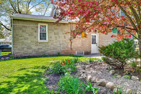 Exterior - 2425 Barbara Ave, Appleton, WI 54915 photo 14 of 17