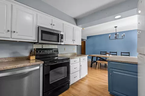 Kitchen - 543 E Murray Ave, Appleton, WI 54915 photo 6 of 7