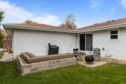 Exterior - 543 E Murray Ave, Appleton, WI 54915 photo 7 of 11