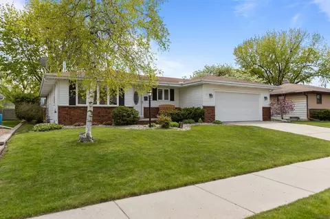 Exterior - 543 E Murray Ave, Appleton, WI 54915 photo 10 of 11