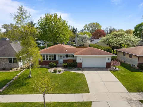 View/Area - 543 E Murray Ave, Appleton, WI 54915 photo 1 of 8