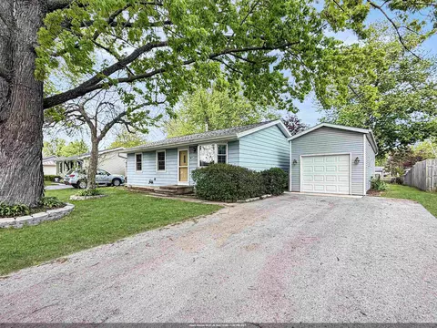 236 S Washington St, Berlin, WI 54923