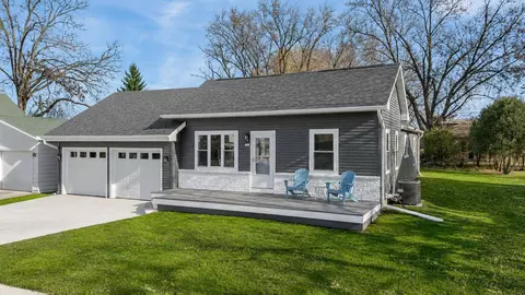 303 S 1st Ave, Winneconne, WI 54986