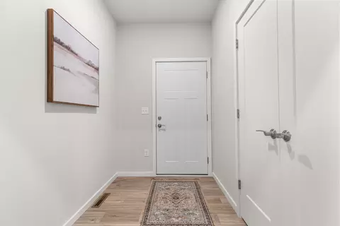 Entry Way - 3609 E Gladiolus Pl, Appleton, WI 54913 photo 1 of 2