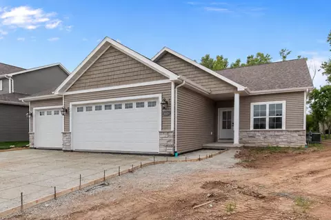 3609 E Gladiolus Pl, Appleton, WI 54913 photo 2