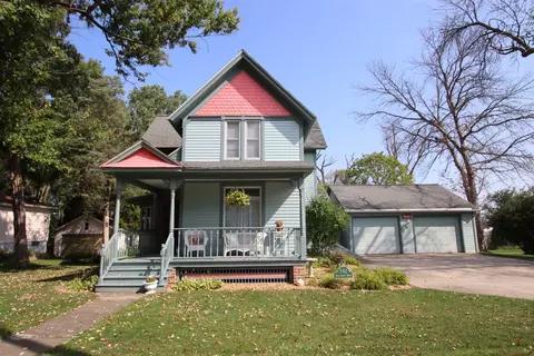 542 Hill St, Green Lake, WI 54941
