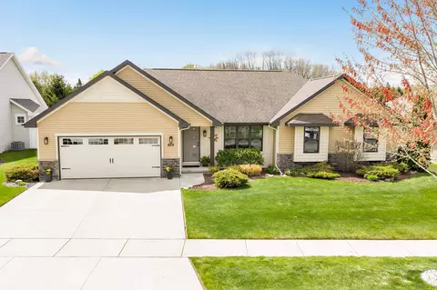 605 Pebblestone Cir, Oneida, WI 54155