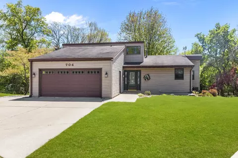 704 Miller Lane Ct, Kaukauna, WI 54130