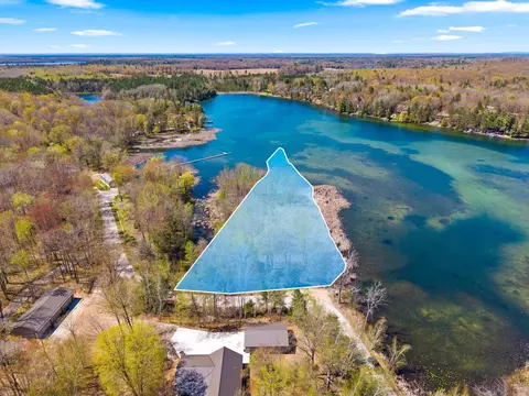 9590 S Marl Lake Rd, Pound, WI 54161