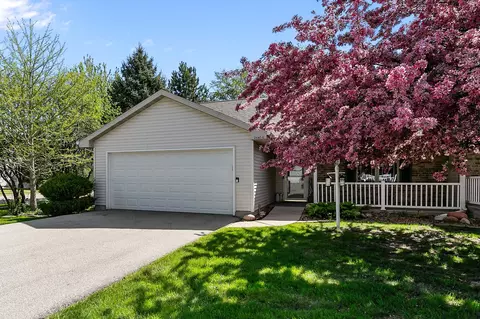 2645 Havenwood Dr #A, Oshkosh, WI 54904
