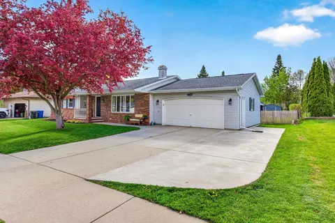 807 Rosehill Rd, Kaukauna, WI 54130