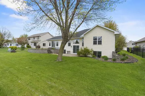 Exterior - 3219 E Fallcreek Ln, Appleton, WI 54913 photo 10 of 18
