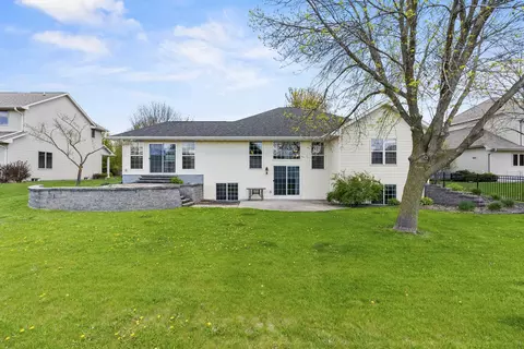 Exterior - 3219 E Fallcreek Ln, Appleton, WI 54913 photo 9 of 18