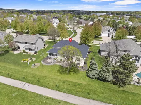 View/Area - 3219 E Fallcreek Ln, Appleton, WI 54913 photo 5 of 9
