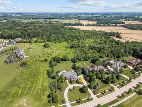 View/Area - 2730 E Apple Hill Blvd, Appleton, WI 54913 photo 4 of 7