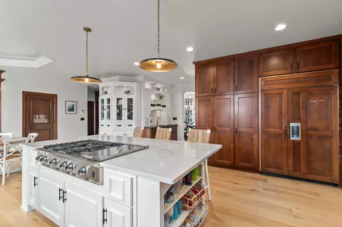 Kitchen - 2730 E Apple Hill Blvd, Appleton, WI 54913 photo 6 of 10