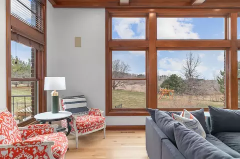 Living - 2730 E Apple Hill Blvd, Appleton, WI 54913 photo 4 of 7
