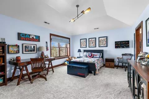 Bedroom - 2730 E Apple Hill Blvd, Appleton, WI 54913 photo 7 of 11