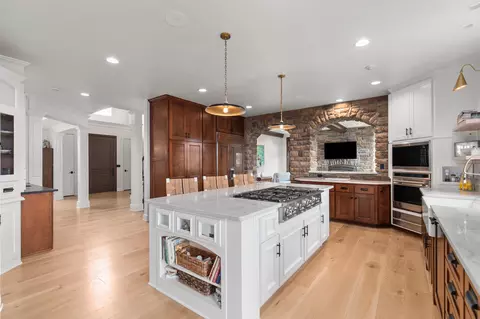 Kitchen - 2730 E Apple Hill Blvd, Appleton, WI 54913 photo 7 of 10