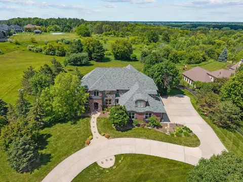 2730 E Apple Hill Blvd, Appleton, WI 54913