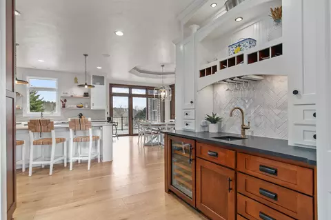 Kitchen - 2730 E Apple Hill Blvd, Appleton, WI 54913 photo 9 of 10