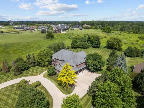 View/Area - 2730 E Apple Hill Blvd, Appleton, WI 54913 photo 6 of 7