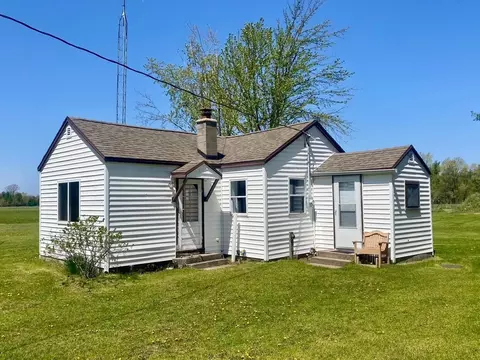 8918 State Highway 64, Pound, WI 54161