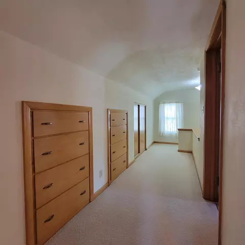 Entry Way - 1340 W Spring St, Appleton, WI 54914 photo 3 of 4